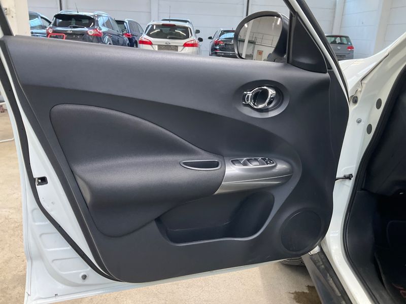 Nissan Juke 1.6 Tekna 2012 – снимка 23