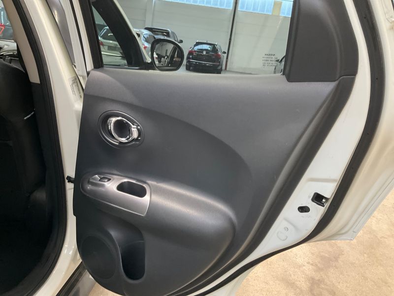 Nissan Juke 1.6 Tekna 2012 – снимка 24