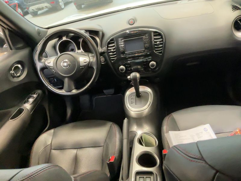 Nissan Juke 1.6 Tekna 2012 – снимка 17