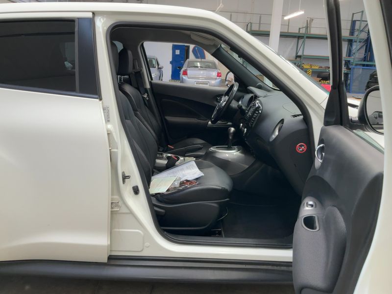 Nissan Juke 1.6 Tekna 2012 – снимка 16