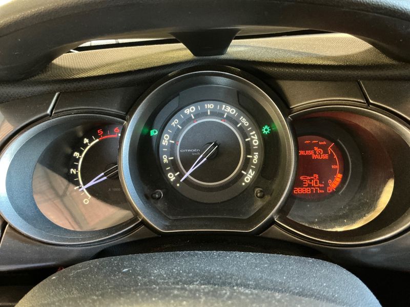 Citroen C3 1.6 e-HDi Exclusive 2012 – снимка 4