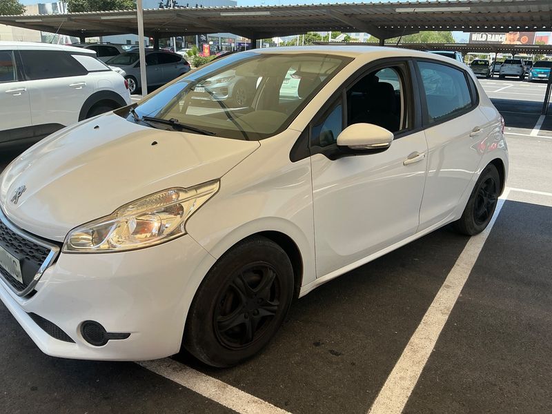 Peugeot 208 1.2 VTi Active 2012 – снимка 2