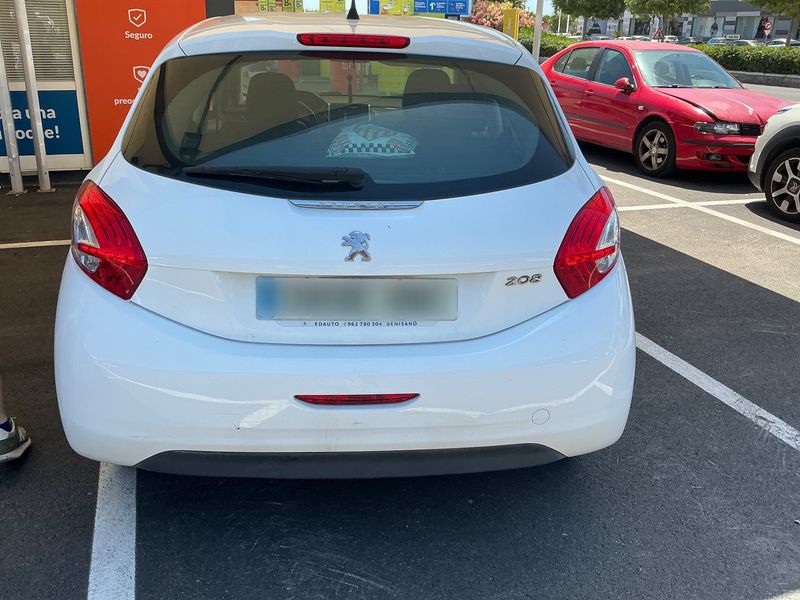 Peugeot 208 1.2 VTi Active 2012 – снимка 7