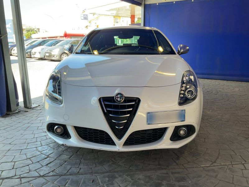 Alfa Romeo Giulietta 1.6 JTD Exclusive 2015 – снимка 14