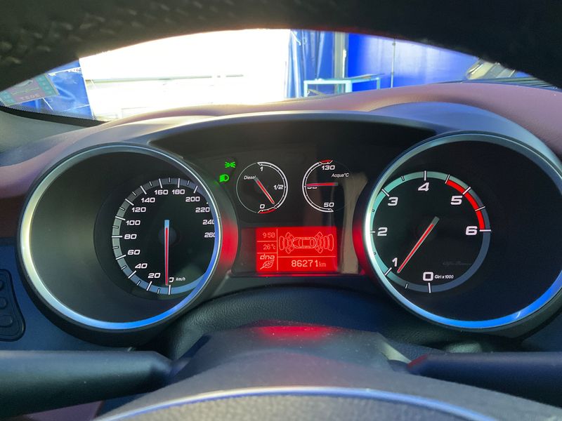 Alfa Romeo Giulietta 1.6 JTD Exclusive 2015 – снимка 18