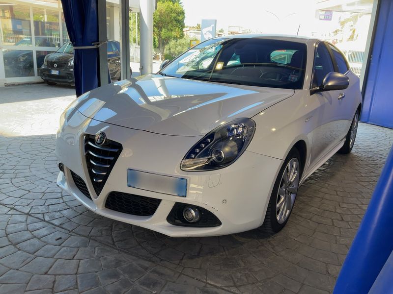 Alfa Romeo Giulietta 1.6 JTD Exclusive 2015 – снимка 1