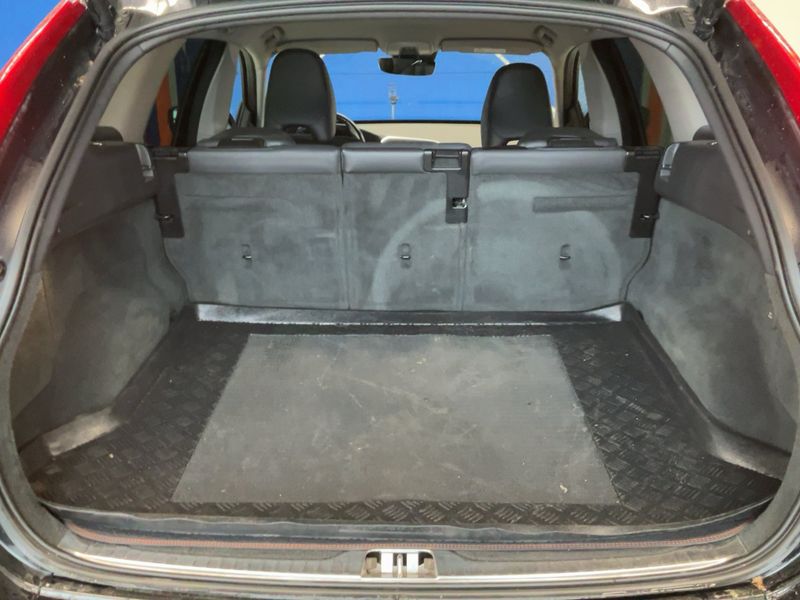Volvo XC60 2.0 D4 Ocean Race 2WD 2014 – снимка 16