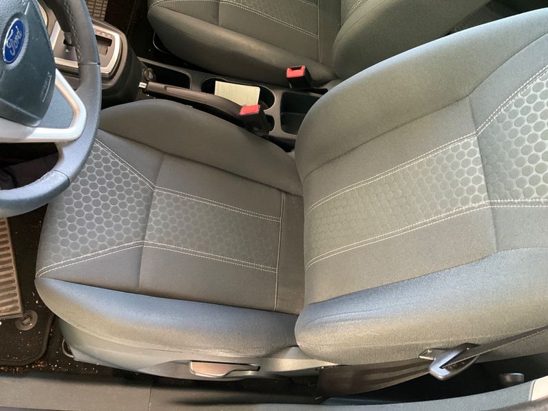 Ford Fiesta 1.4 Titanium 2010 – снимка 37