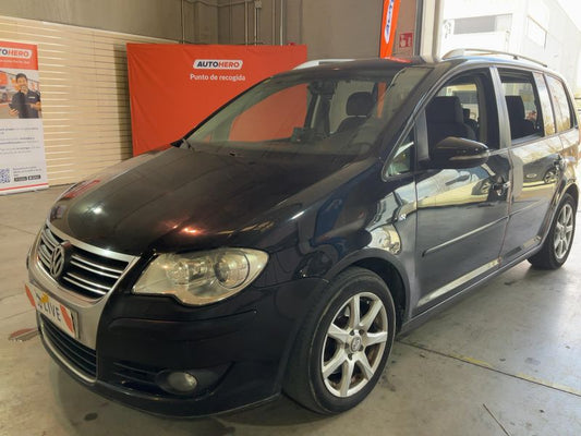Volkswagen Touran 2.0 TDI Highline 2010