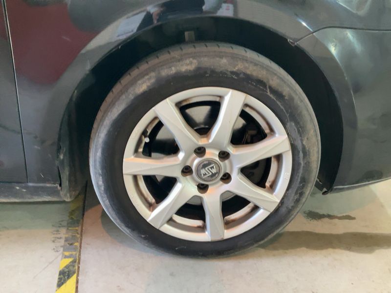 Volkswagen Touran 2.0 TDI Highline 2010 – снимка 20