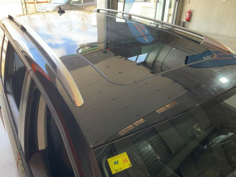 Volkswagen Touran 2.0 TDI Highline 2010 – снимка 21