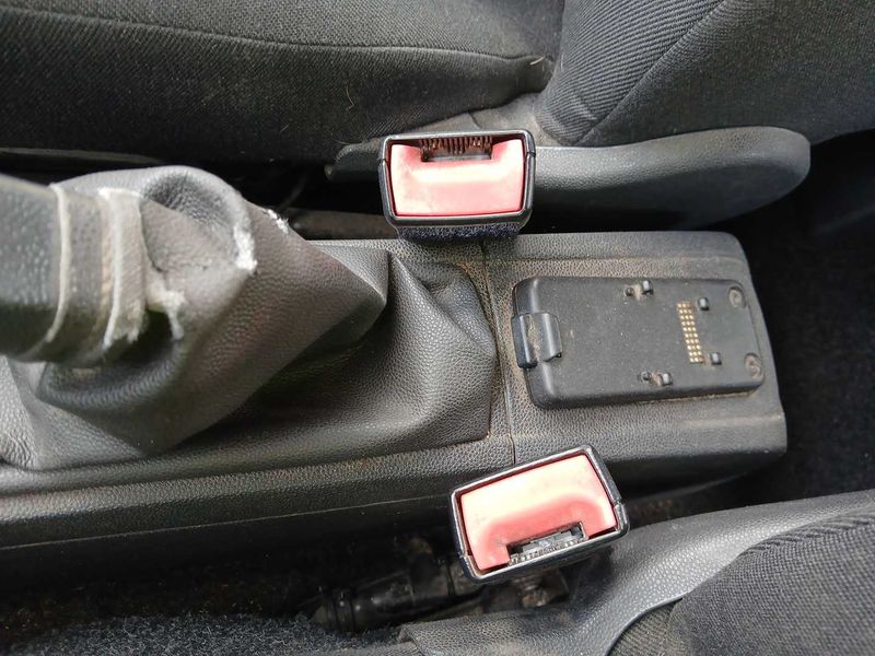 Opel Corsa 1.3 CDTI Edition 2012 – снимка 28