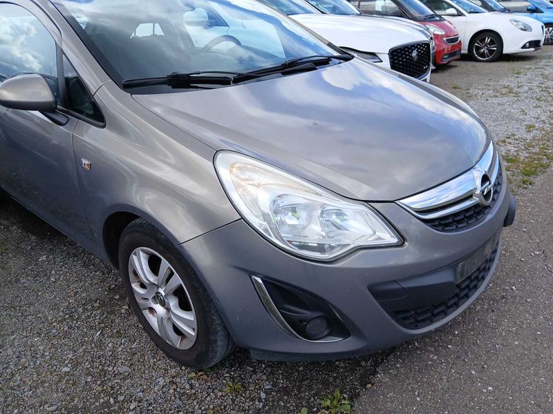 Opel Corsa 1.3 CDTI Edition 2012 – снимка 6