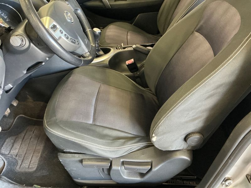 Nissan Qashqai 1.5 Turbodiesel Acenta 2012 – снимка 32