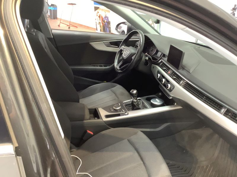 Audi A4 2.0 TDI 2015 – снимка 17