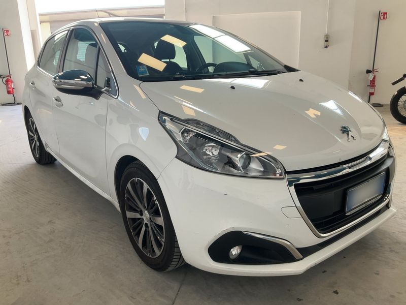 Peugeot 208 1.6 Blue-HDi Allure 2015 – снимка 12