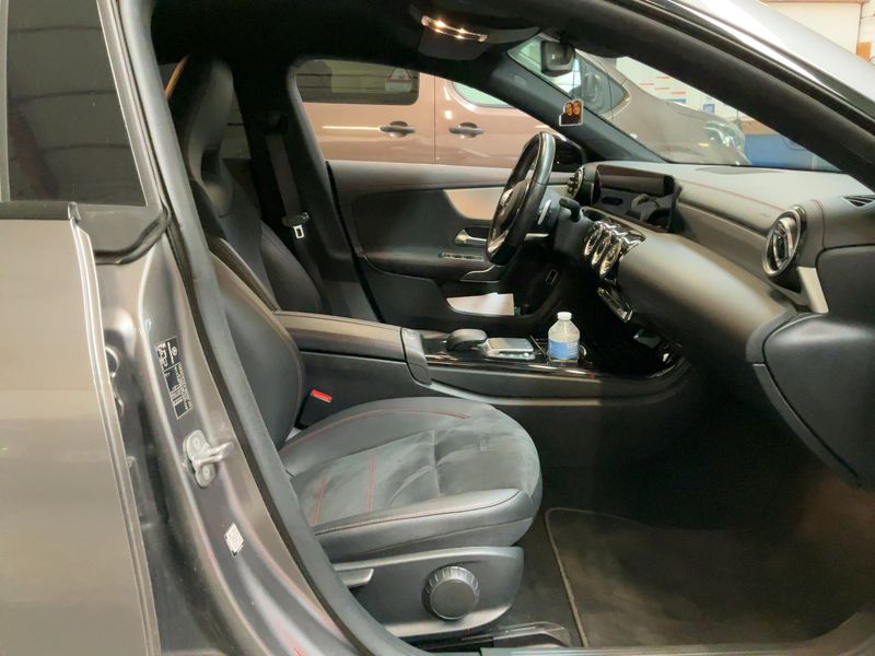 Mercedes-Benz CLA-Klasse CLA 200 AMG Line 2022 – снимка 16