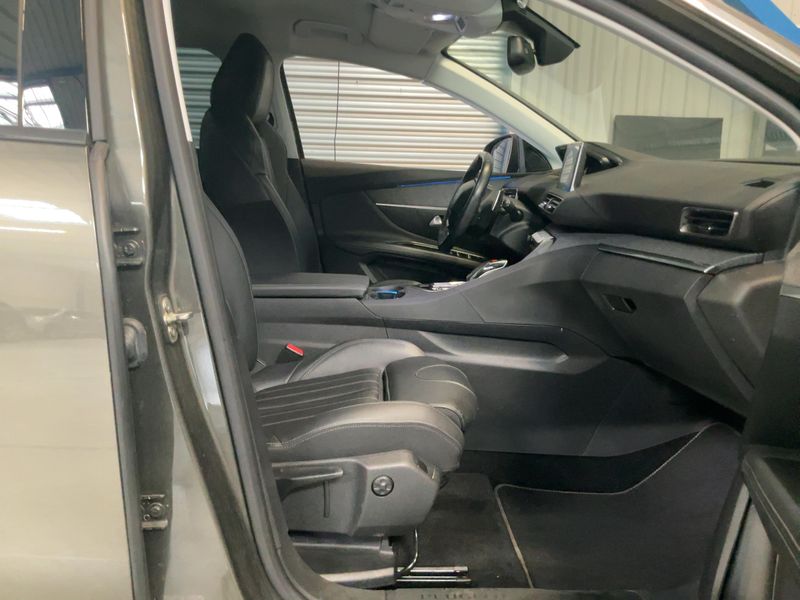 Peugeot 3008 1.2 PureTech Allure Business 2018 – снимка 16