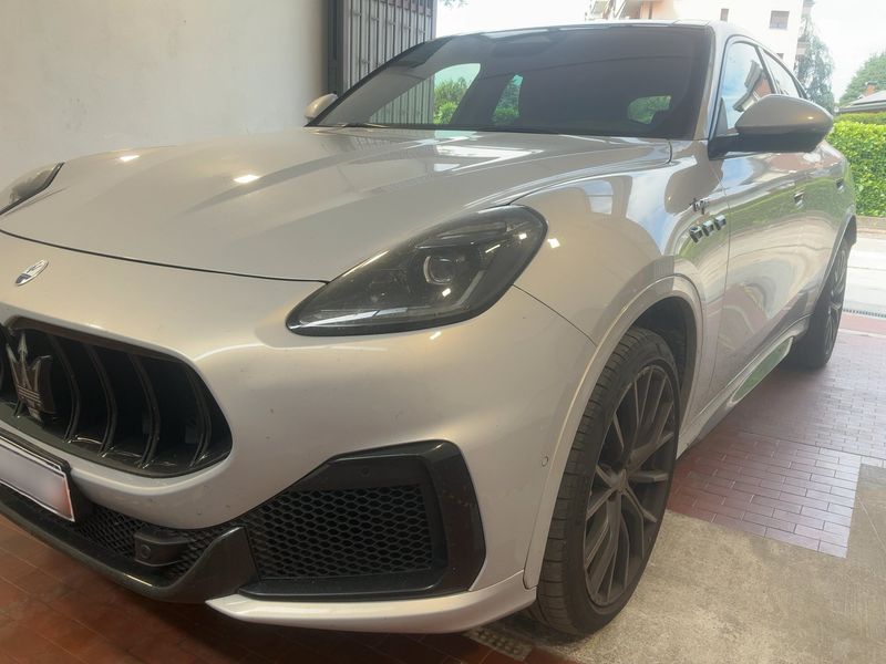 Maserati Grecale 3.0 V6 TwinTurbo Trofeo AWD 2023 – снимка 2