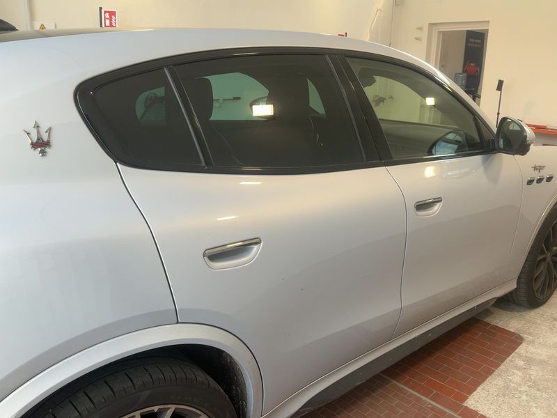 Maserati Grecale 3.0 V6 TwinTurbo Trofeo AWD 2023 – снимка 10