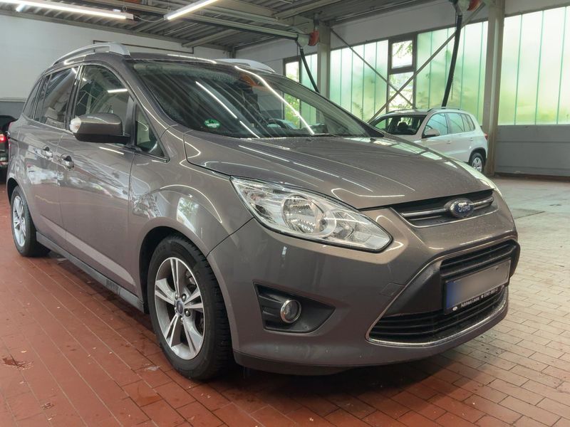 Ford Grand C-Max 1.0 EcoBoost Trend 2015 – снимка 12