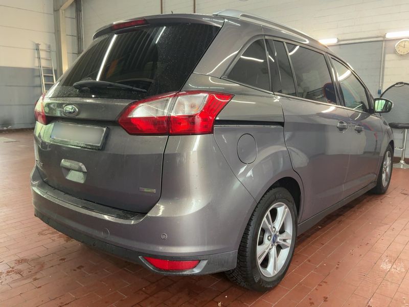 Ford Grand C-Max 1.0 EcoBoost Trend 2015 – снимка 8