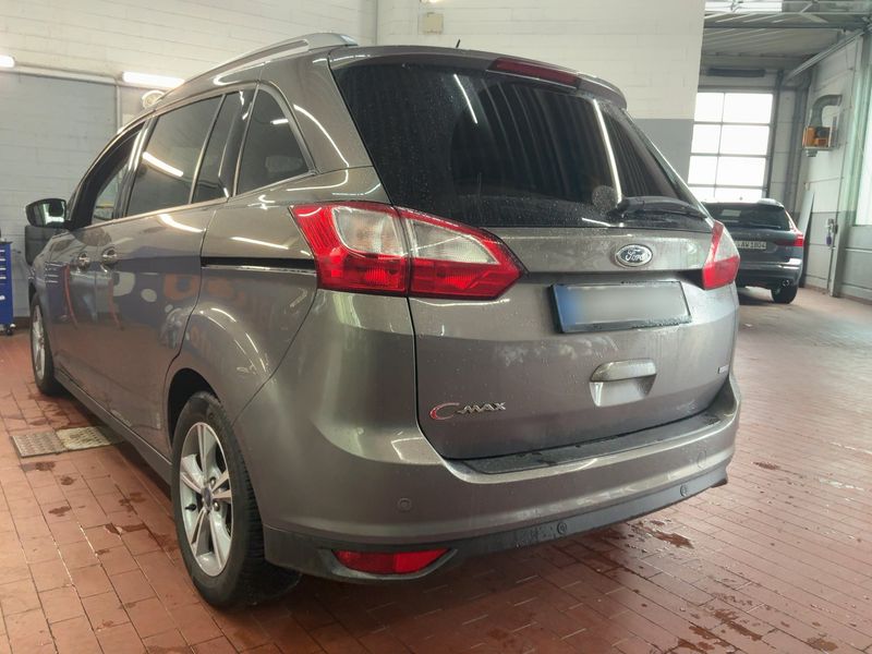 Ford Grand C-Max 1.0 EcoBoost Trend 2015 – снимка 6