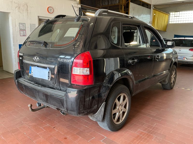 Hyundai Tucson 2.0 GLS 2010 – снимка 2