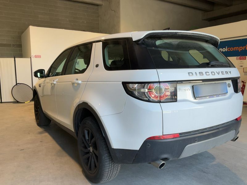 Land Rover Discovery Sport 2.0 Td4 SE AWD 2017 – снимка 6