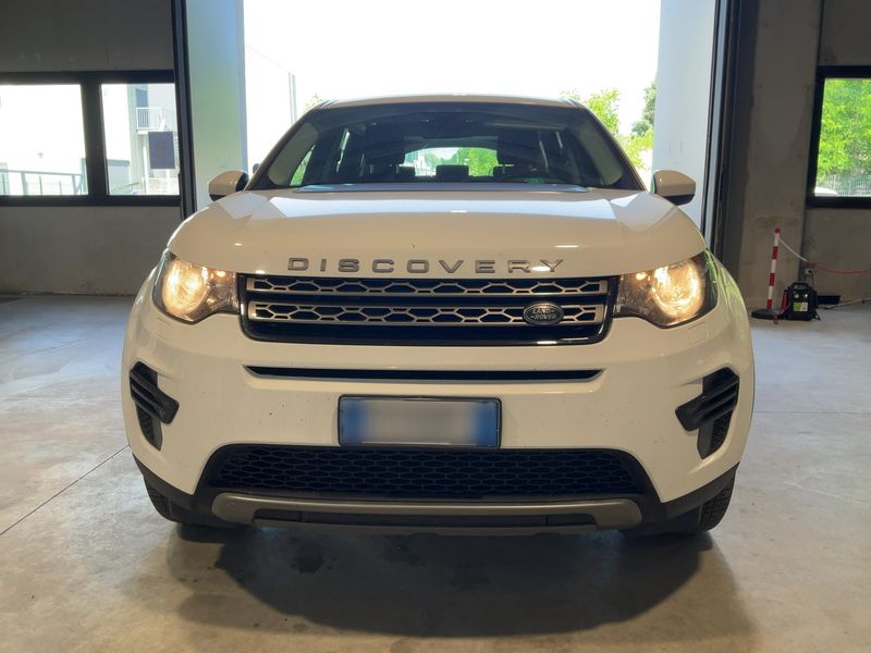Land Rover Discovery Sport 2.0 Td4 SE AWD 2017 – снимка 14
