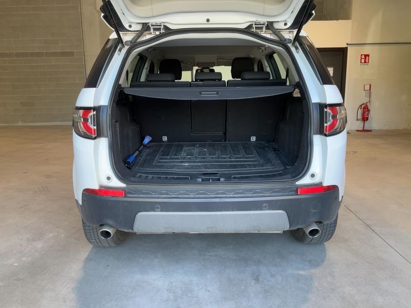 Land Rover Discovery Sport 2.0 Td4 SE AWD 2017 – снимка 15
