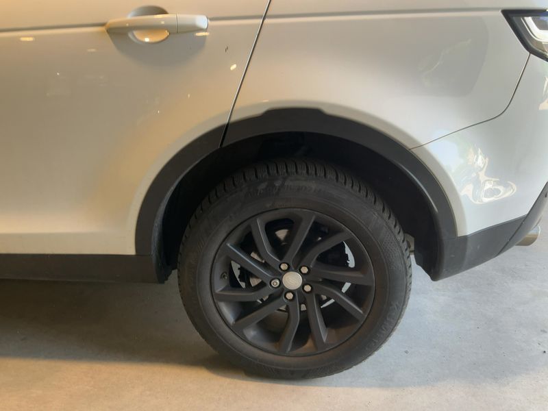 Land Rover Discovery Sport 2.0 Td4 SE AWD 2017 – снимка 5