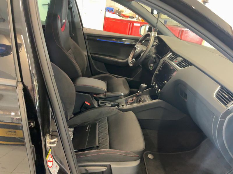 Skoda Octavia 2.0 TDI RS 4x4 2020 – снимка 17
