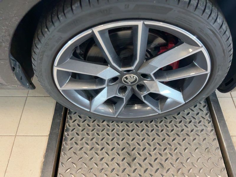 Skoda Octavia 2.0 TDI RS 4x4 2020 – снимка 11