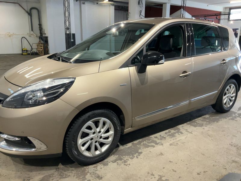 Renault Scenic 1.2 BOSE Edition 2015 – снимка 2