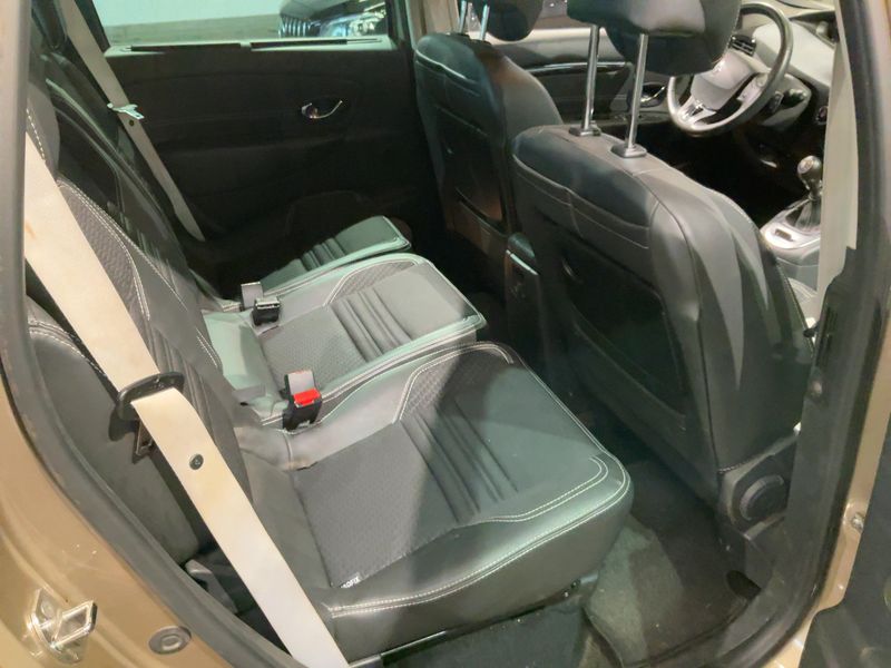Renault Scenic 1.2 BOSE Edition 2015 – снимка 20
