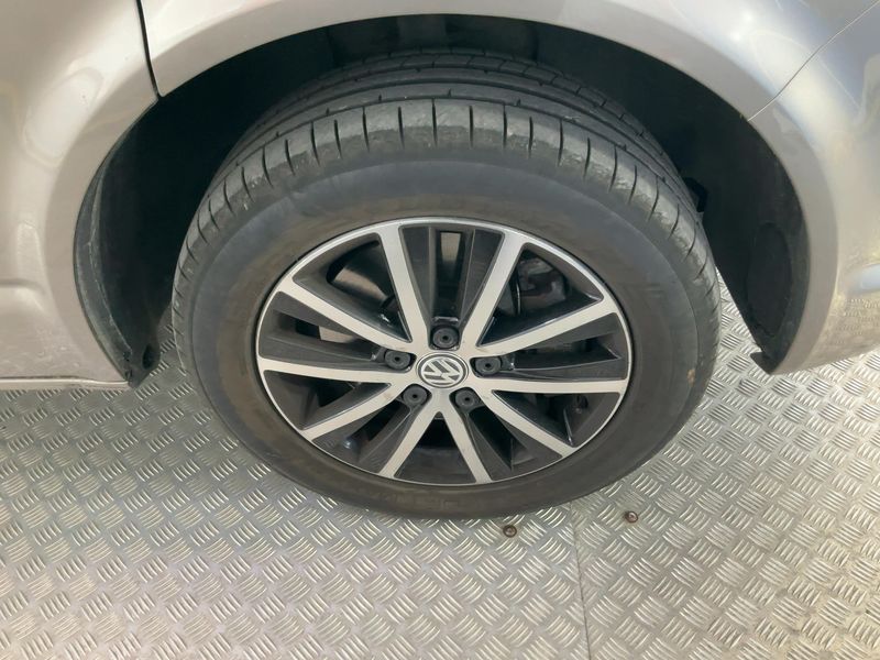 Volkswagen T6 Multivan 2.0 TDI Comfortline 2016 – снимка 11