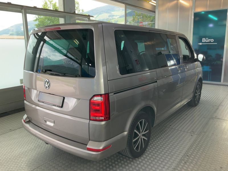 Volkswagen T6 Multivan 2.0 TDI Comfortline 2016 – снимка 8