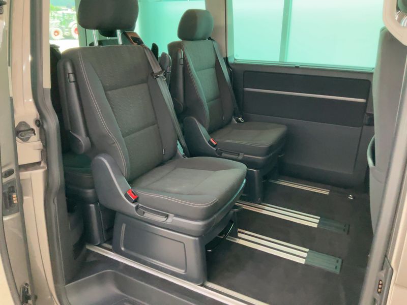 Volkswagen T6 Multivan 2.0 TDI Comfortline 2016 – снимка 20