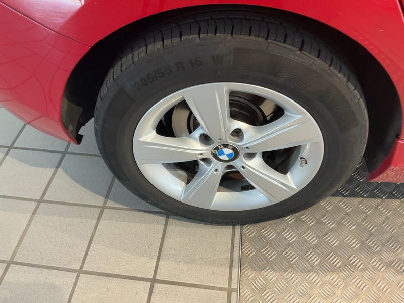 BMW 1er 114i 2014 – снимка 9