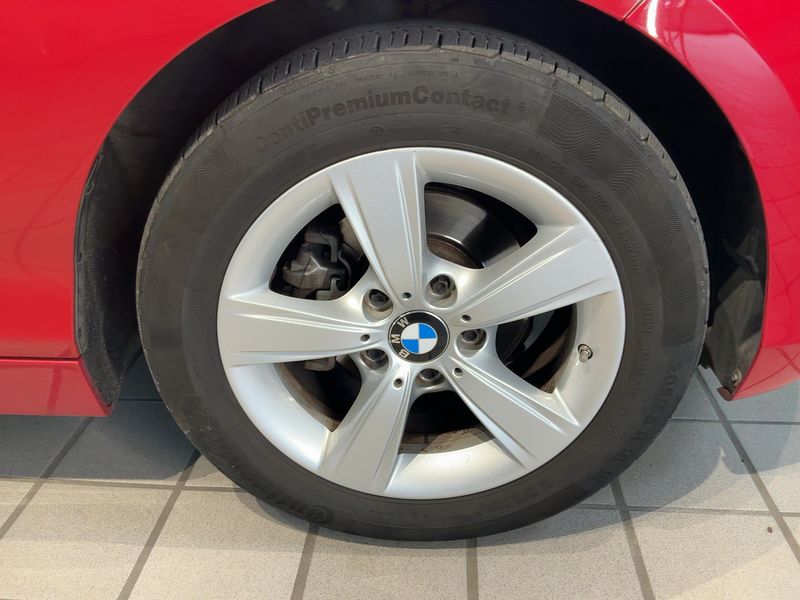 BMW 1er 114i 2014 – снимка 11