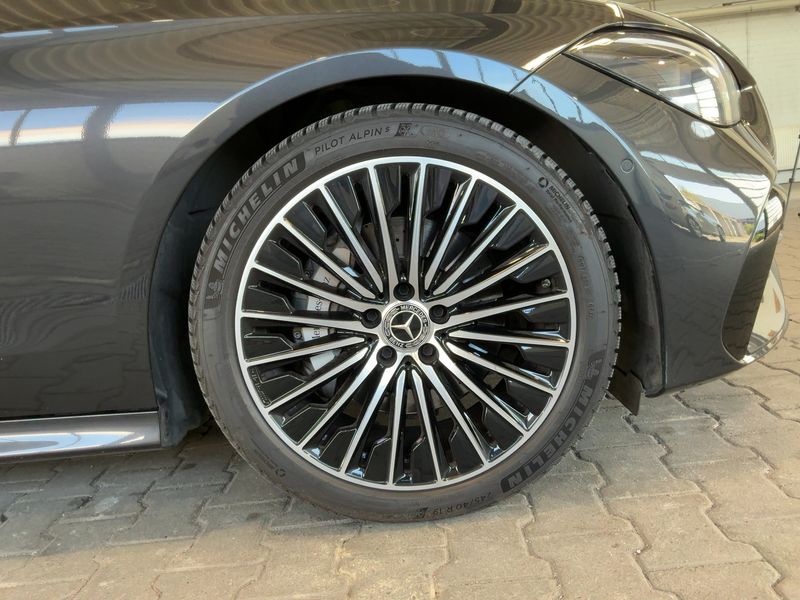 Mercedes-Benz CLE-Klasse CLE 300 Mild-Hybrid 4Matic AMG Line Advanced Plus 2023 – снимка 11