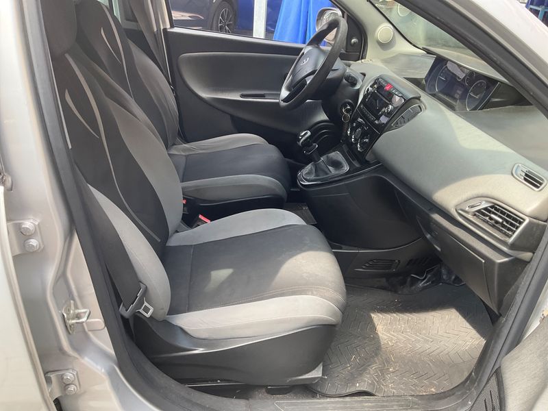 Lancia Ypsilon 1.2 GPL Silver 2013 – снимка 3