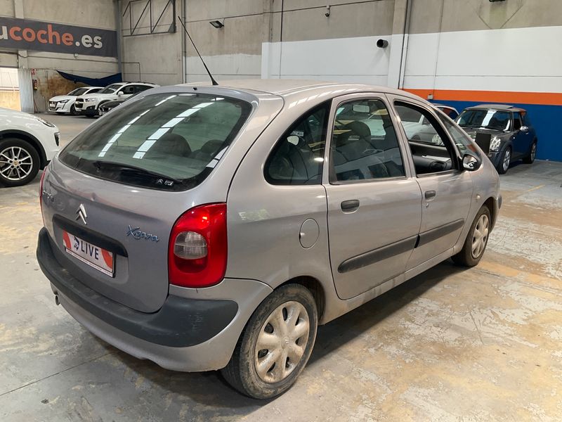 Citroen Xsara Picasso 1.6 2001 – снимка 2