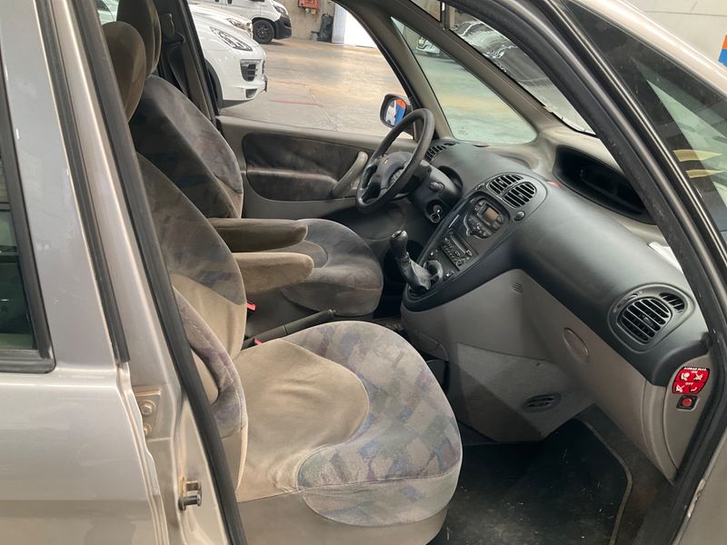 Citroen Xsara Picasso 1.6 2001 – снимка 3