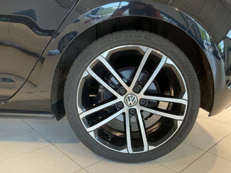Volkswagen Golf VII 2.0 TDI GTD BlueMotion Tech 2015 – снимка 5