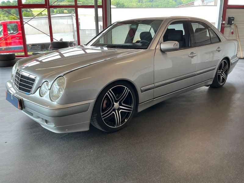 Mercedes-Benz E-Klasse E 240 Elegance 2000 – снимка 1