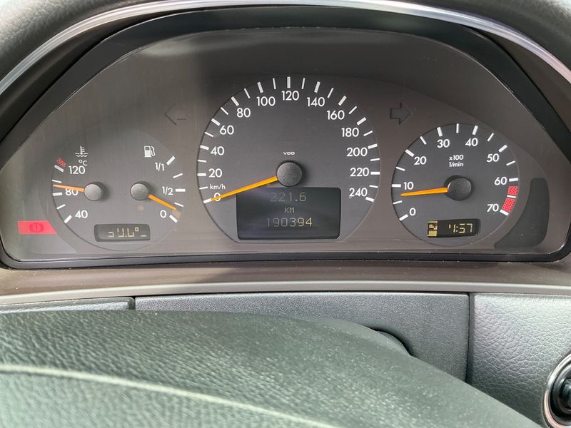 Mercedes-Benz E-Klasse E 240 Elegance 2000 – снимка 4