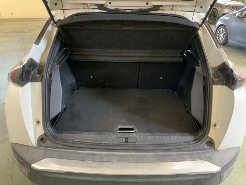 Peugeot 2008 1.2 PureTech Allure Pack 2021 – снимка 15