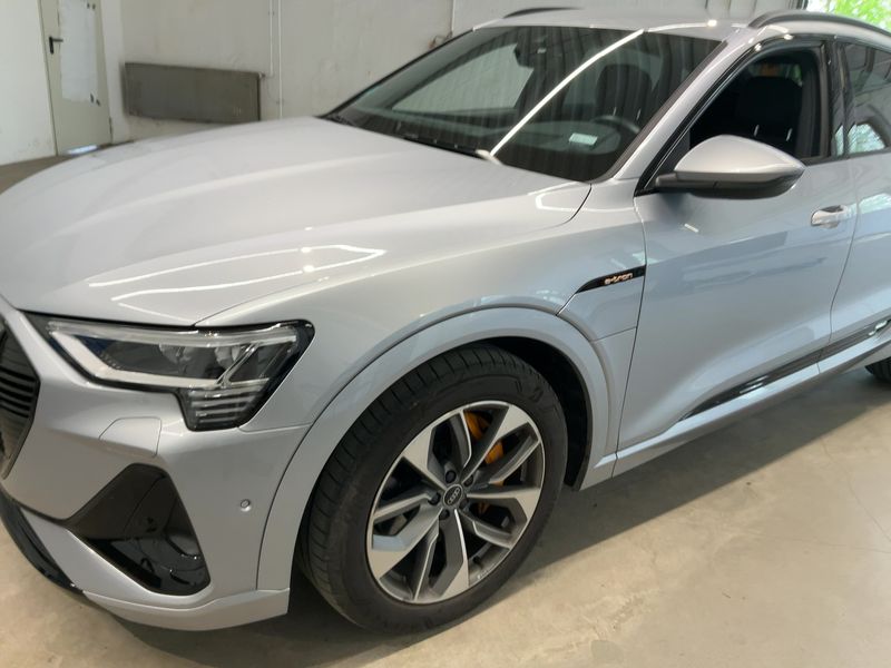 Audi e-tron Sportback 50 quattro S line 2021 – снимка 2